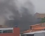 Vídeo: Policial civil em surto ateia fogo na própria casa em BH