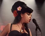 Filme sobre a vida de Amy Winehouse está disponível no streaming