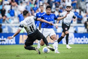 No feriado, tem a Raposa logo de manh&atilde;. Corinthians x Cruzeiro. A Minas FM transmite.