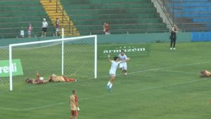 Com gol no &uacute;ltimo minuto, Guarani vence Uberaba e leva vantagem na Segundona do Mineiro