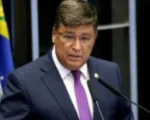 Carlos Viana retorna ao mandato de senador da República
