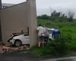 Chuva causa acidente em Divinópolis com motorista da Secretaria de Saúde