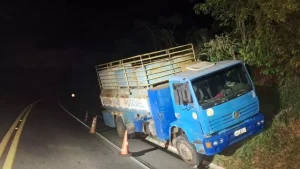 Condutor sofre mal s&uacute;bito na MG-050, em Formiga
