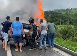 VÍDEO: Acidente na BR-494 deixa duas pessoas carbonizadas e uma ferida