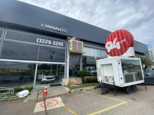 Est&uacute;dio M&oacute;vel 94LIVE mostra as novidades da Minauto Fiat