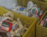 Mais de sete toneladas de queijo vencido que era comercializado foram apreendidas em Divinópolis