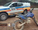 Jovem com moto com numeração raspada é preso na MG-260 em Itapecerica