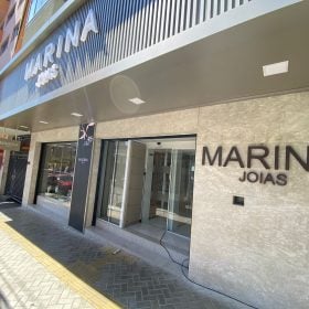 Est&uacute;dio M&oacute;vel 94LIVE acompanha reinaugura&ccedil;&atilde;o e anivers&aacute;rio da Marina Joias