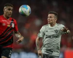 Galo perde mais uma no Brasileiro em jogo atrasado com o Furacão