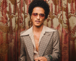 Bruno Mars quebra recordes mundiais no Spotify e se aproxima de outros; entenda