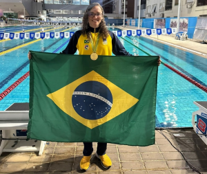 Divinopolitana atleta do Estrela do Oeste Clube, &eacute; ouro nos jogos pan-americanos de surdos em Canoas, RS