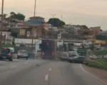 Vídeo: Ônibus desgovernado no Anel Rodoviário de BH provoca acidente com pelo menos 20 feridos