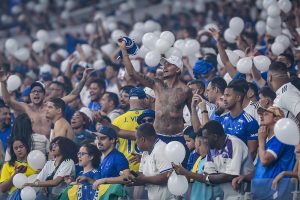 Cruzeiro ainda tenta ter torcida contra o Palmeiras.