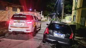 Homem &eacute; preso em Nova Serrana com ve&iacute;culo furtado em Divin&oacute;polis no m&ecirc;s de maio