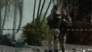 Homic&iacute;dio &eacute; registrado em Lagoa da Prata; um suspeito foi preso e o outro est&aacute; foragido