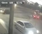 Divinópolis: Motorista colide carro com outro veículo e foge do local do acidente