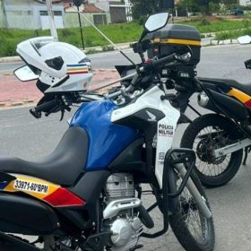 Ladr&atilde;o furta fraldas de farm&aacute;cia e &eacute; preso em Nova Serrana