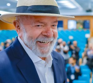 Presidente Lula recebe alta ap&oacute;s cirurgia na cabe&ccedil;a