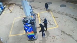 Trio assalta posto de combust&iacute;veis em Nova Serrana