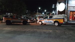 Divin&oacute;polis: PM se manifesta ap&oacute;s m&atilde;e de autista acusar policial de amea&ccedil;a em pizzaria