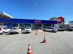 Est&uacute;dio M&oacute;vel 94LIVE acompanha as novidades da Drugstore e Auto Posto ABC