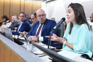 Ap&oacute;s ser convocado por Lohanna, Secret&aacute;rio de Estado de Cultura admite atraso em editais