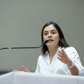 Com quase R$ 1 milhão destinado pela deputada Lohanna, UEMG anuncia construção do Restaurante Universitário