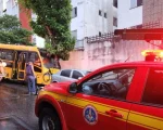 BH: Acidente com ônibus escolar deixa motorista preso às ferragens e crianças feridas