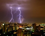Cemig aprimora tecnologia de detecção de raios e melhora tempo de resposta durante ocorrências com tempestades