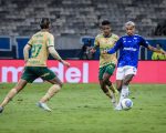 Cruzeiro perde de virada para o Palmeiras e vaga na Libertadores fica mais distante.