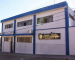 Operação da PF investiga mulher suspeita de comercializar atestados falsificados, em Divinópolis