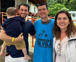 Gleide Andrade participa de almo&ccedil;o beneficente de Natal na Vila Vicentina, em Carmo do Cajuru