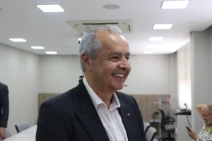 Mayrinck J&uacute;nior &eacute; reeleito presidente da AMIRT para o bi&ecirc;nio 2025/2026