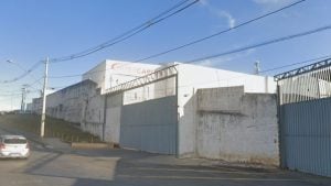 Morrem funcion&aacute;rios que ca&iacute;ram em caixa de dejetos de frigor&iacute;fico em BH