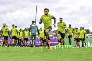 Coelho estreia no Campeonato Mineiro tentando se reafirmar. Uberl&acirc;ndia x Am&eacute;rica.