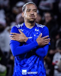 Matheus Pereira deixa d&uacute;vida sobre perman&ecirc;ncia no Cruzeiro