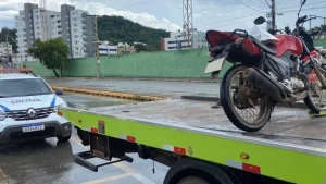 PM frustra tentativa de furto a sal&atilde;o de beleza em Ita&uacute;na