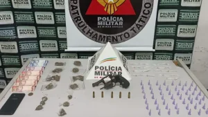 Jovem &eacute; baleado ao tentar atirar em militares durante opera&ccedil;&atilde;o contra o tr&aacute;fico