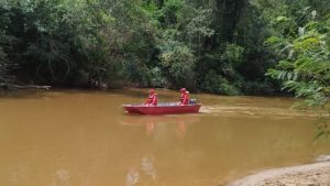 Bombeiros encontram corpo de menino de 10 anos que se afogou no Rio Lambari, em Nova Serrana