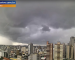Chuva em Divinópolis é registrada pela câmera do Clima ao Vivo
