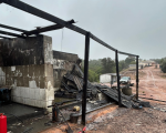 Explode fábrica de fogos de artifício na zona rural de Lagoa da Prata