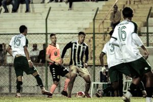 Atl&eacute;tico perde na estreia da Copinha 2025
