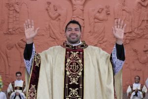 Missa ser&aacute; celebrada na C&acirc;mara Municipal de Divin&oacute;polis