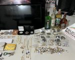 Trio ameaça mulher por dívida de drogas e furta tia da vítima em Cláudio