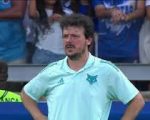 Cruzeiro empata no fim, mas torcida canta “adeus” para Diniz