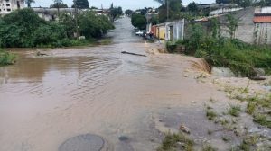 Veja como os s&iacute;ndicos devem agir para atender danos causados pela chuva