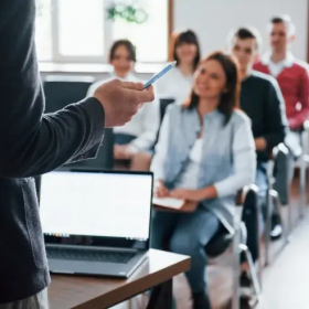 SEBRAE abre inscrições para programa de capacitação empresarial gratuita em Divinópolis e região