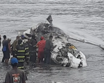 VÍDEO: Avião de pequeno porte cai em Ubatuba