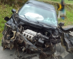 Carro se envolve em acidente com caminhão na MG-050 em Formiga