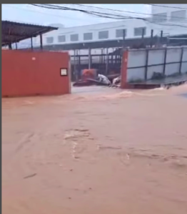 Chuva volta a causar transtornos em Nova Serrana